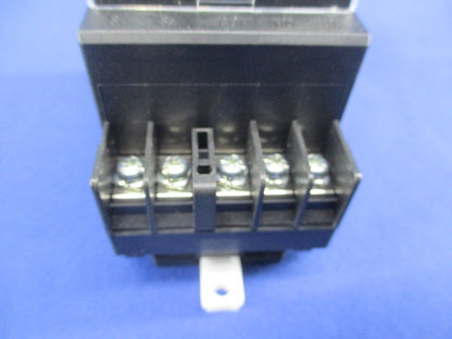 24時間式タイムスイッチ TB15601K