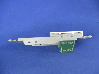 埋込スイッチスペース･コンセント(ホワイト) WTF10015W