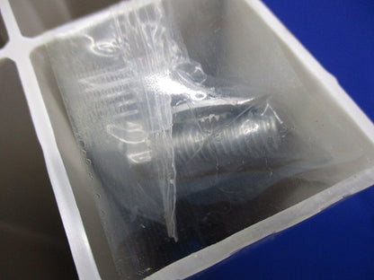 樹脂製エアコン据付台プラロック(2個入)(アイボリー)傷・汚れ有 PR-351N-M