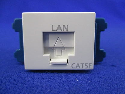 情報モジュラジャック CAT5E(6個入) NR3160W
