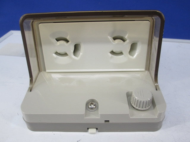 フル接地防水ダブルコンセント WK4106