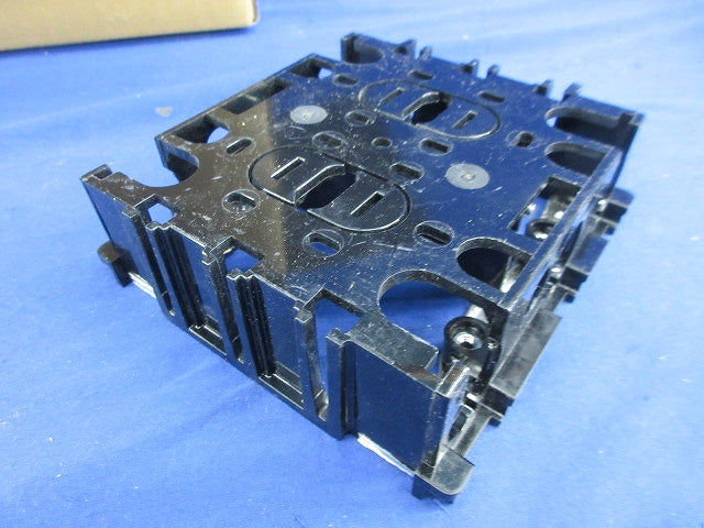 住宅用スイッチボックス標準型2コ用(18個入) DM80202