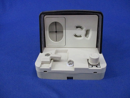 アースターミナル付防雨形入線機能付抜止接地コンセント JW-B-9GCE