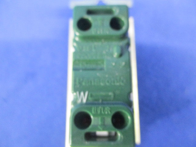 埋込コンセントセット(マットセラミックホワイト) WN1001MCW他