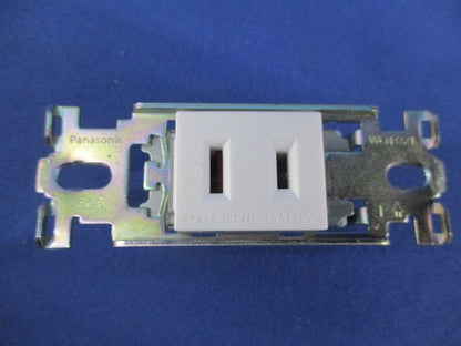 埋込コンセントセット(マットセラミックホワイト) WN1001MCW他