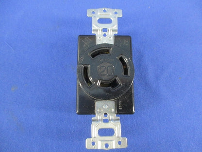 接地3P20A引掛埋込コンセント WF2420K