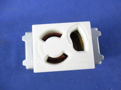 埋込抜け止め接地コンセント(5個入)(キズ・汚れ有) WN1161