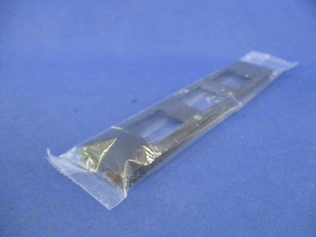 機器用3口プレート(12個入) NKPN-3UP