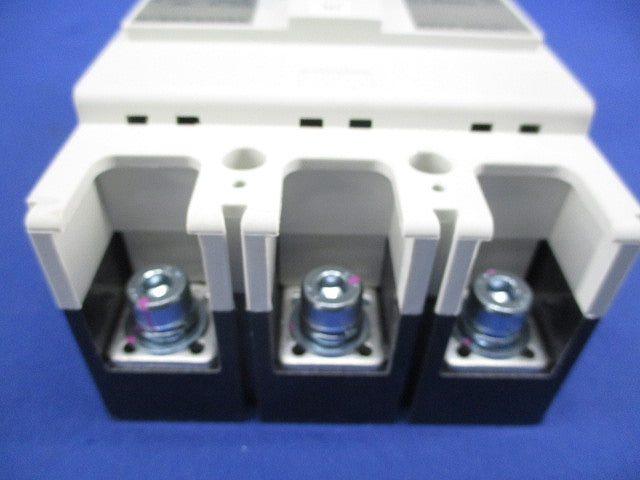ノーヒューズブレーカ3P225A NB223E-225