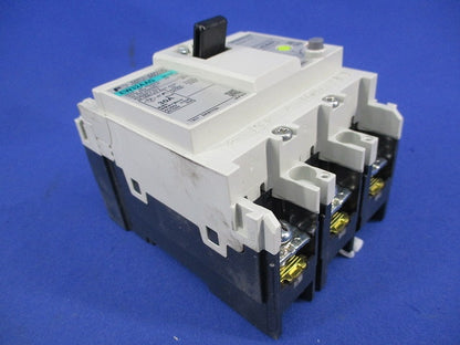 配線用漏電遮断器3P30A EW32AAG-3P030