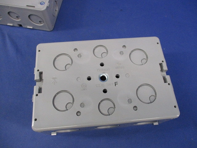 埋込スイッチボックス3コ用(平塗代付)(4個入) CSW-3NYF