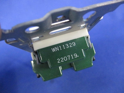 埋込アースターミナル付接地ダブルコンセント(5個入) WN11329