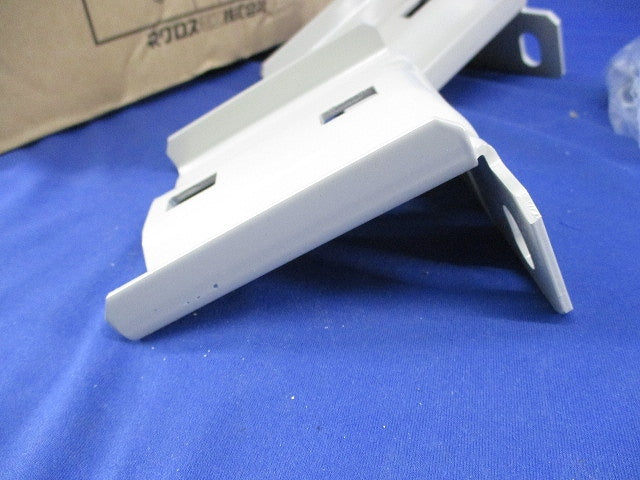 ケーブルラック 垂直支持金具(8対入) QRU1R