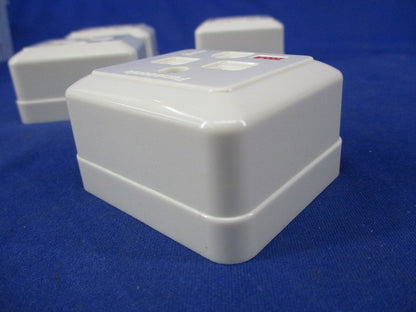 接地角型コンセント(4個入) WK3012