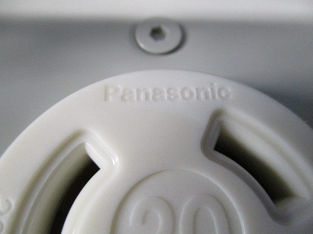 防雨形引掛接地2Pコンセント WK6520