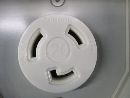 防雨形引掛接地2Pコンセント WK6520