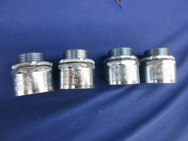 ストレートボックスコネクタ(4個入) BC24-25