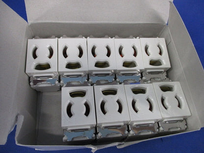 埋込抜止接地シングルコンセント(9個入)(ピュアホワイト) JEC-BN-9G