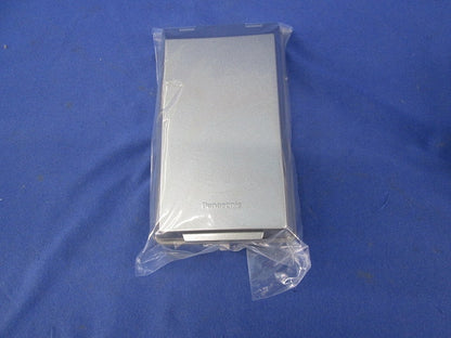 金属防滴φ41コンセントプレート WN9904K