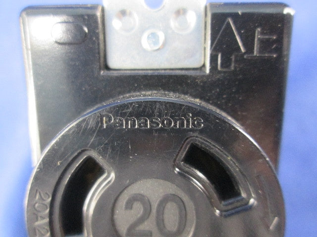 接地2P20A引掛埋込コンセント(3個入) WF2520