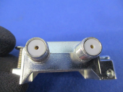 4K8K２分配器 D2E