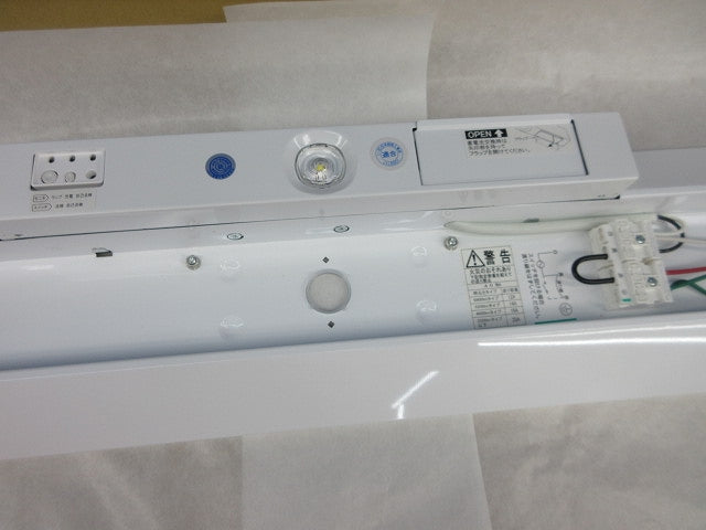 LEDライトユニット形ベースライト EL-LH-VK-41500C+4H15DB