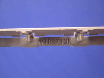 埋込絶縁コンセント取付枠(12個入) WTF3710K