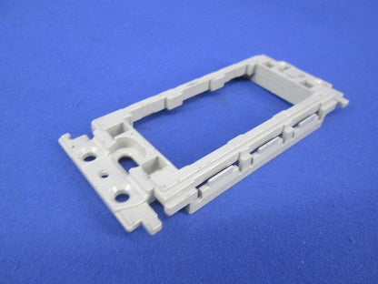 埋込絶縁コンセント取付枠(12個入) WTF3710K