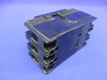 ノーヒューズ遮断器3P50A NF50-CP