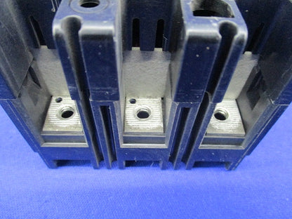 ノーヒューズ遮断器3P50A NF50-CP