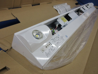 階段灯非常用照明器具(19年製) NNLF41535+FK760