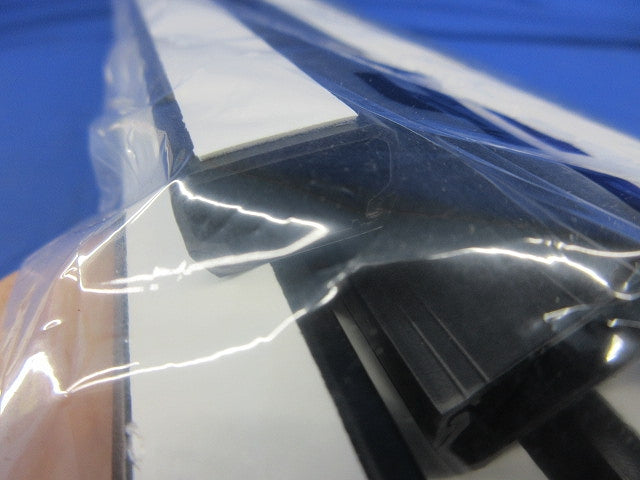 2号テープ付エフモール1m(10本入)(ブラック) SFT2W