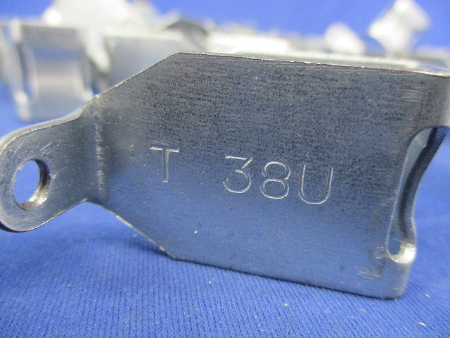 軽みぞ形鋼用ボックス支持金具(30個入) T38U