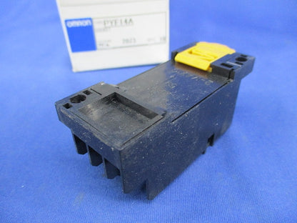 共用ソケット(10個入) PYF14A
