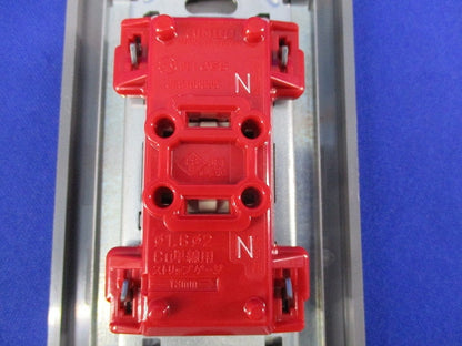 埋込接地ダブルコンセント+1連用プレートセット(ソリッドグレー) NKP-3UFBS-CJEC-BN-55