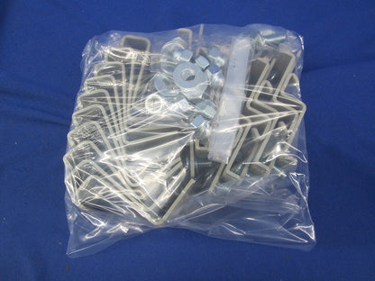 立上りカバー止め金具(10セット入) CVVS2
