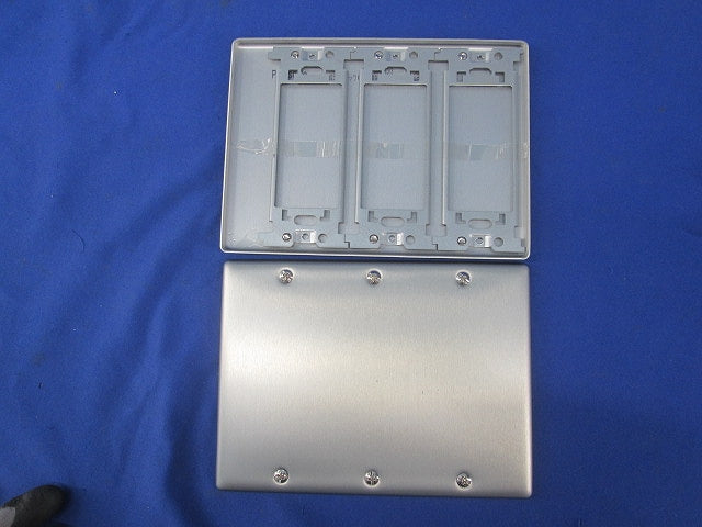 新金属カバープレート3連(取付枠付)(2枚入) WN7593