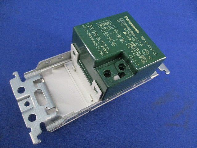 LED埋込逆位相調光スイッチB(ホワイト) WT57572W