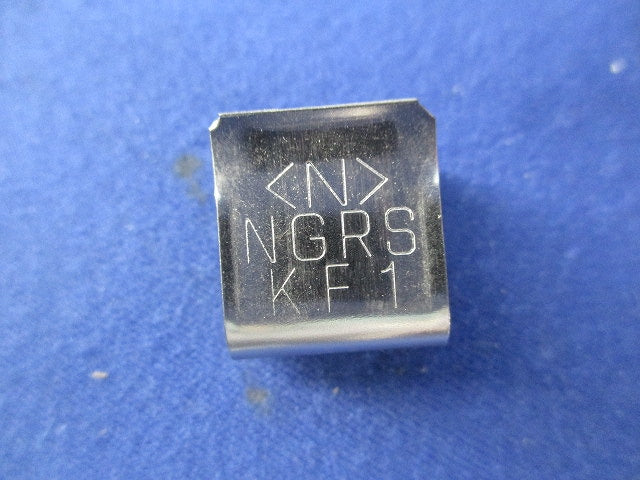 リップみぞ形鋼用ケーブル支持金具(50個入) KF1