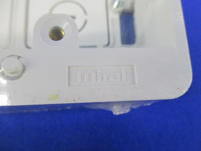 モール用スイッチボックス(ミルキーホワイト) MSB-F4