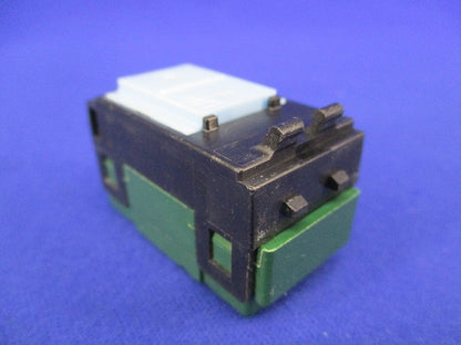 埋込スイッチB(片切・表示なし)(6個入)(汚れ有) WT5001