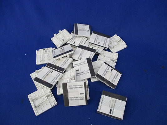 埋込ダブルスイッチ用ハンドル(24個入) WT3032W