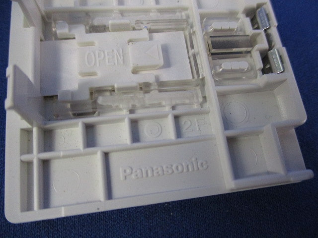 埋込ダブルスイッチ用ハンドル(24個入) WT3032W