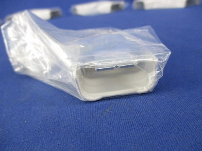 メタルモール フラットエルボ A型(10個入)(ホワイト) DZA120W