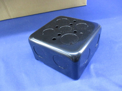 塗装中型四角アウトレットボックス(20個入) DS37542B