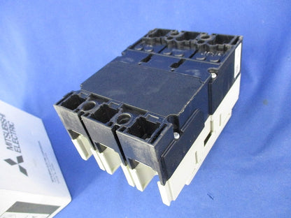 ノーヒュズブレーカ 3P125A NF125-CV