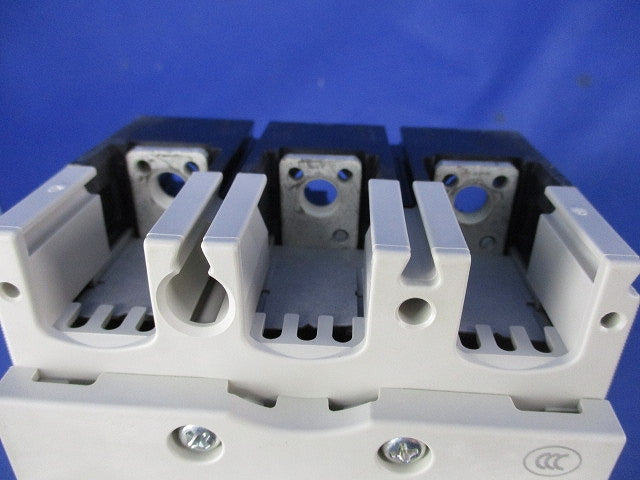 ノーヒュズブレーカ 3P125A NF125-CV