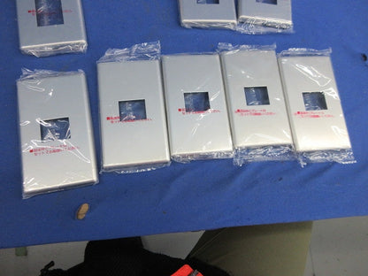 新金属コンセントプレートセット(混在8枚入) WTF9203K他
