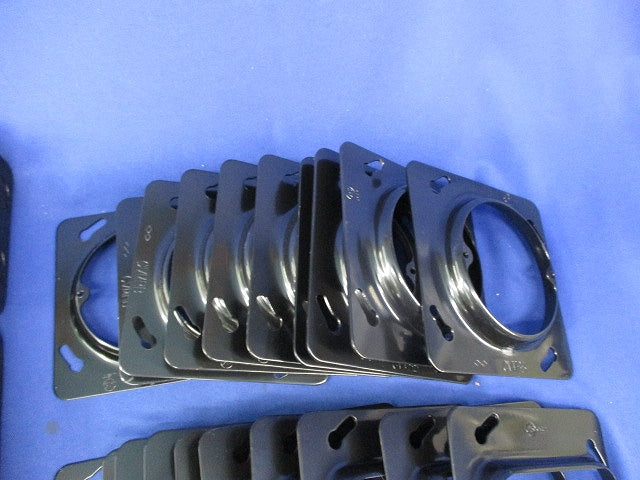 中四角浅型アウトレットボックス・塗代カバー付(17個入) CVMRB+CVMRB