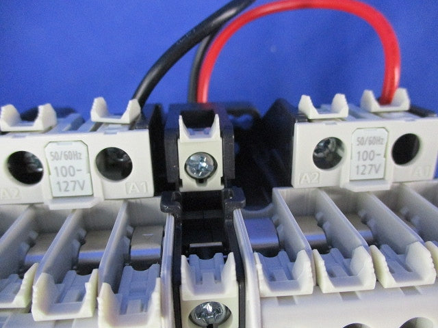可逆式電磁開閉器200Ｖ 1.5kw MSO-2XT12-BC